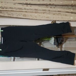 Sierra Ridge Women's Size Large.  Black Water Designs Limited